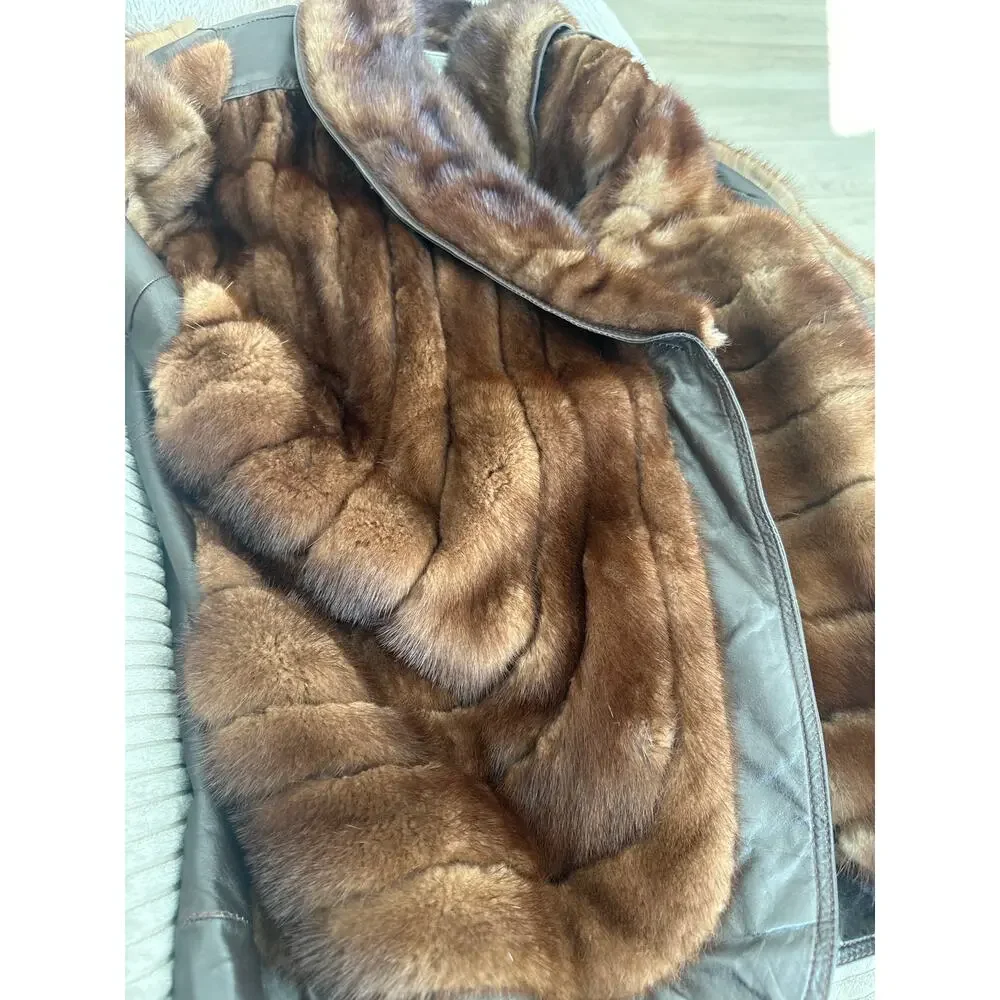 Etienne Fur Coat 80’s flair made in Argentina Buenos Aires mint condition - Picture 3 of 12